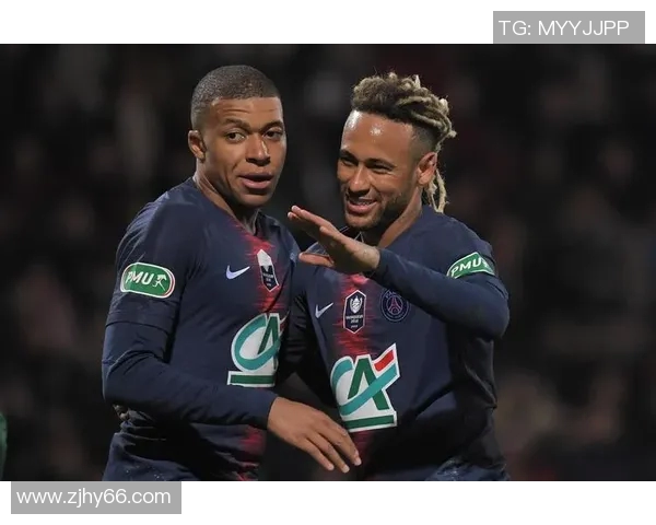 独特风格与魅力并存的足球明星们展现个性与才华的精彩瞬间 独特风格与魅力并存的足球明星们展现个性与才华的精彩瞬间