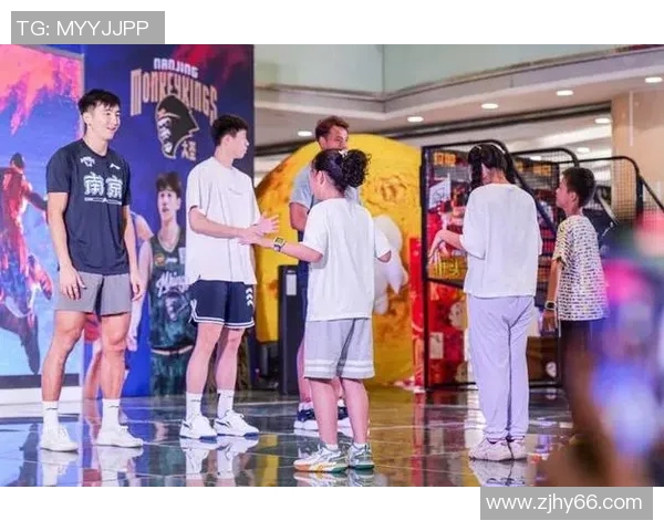 南京篮球队勇闯杯赛舞台的辉煌历程与背后故事揭秘 南京篮球队勇闯杯赛舞台的辉煌历程与背后故事揭秘