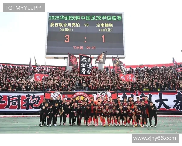 怀念绿茵场上的英雄足球员过世引发球迷深切追思与感慨